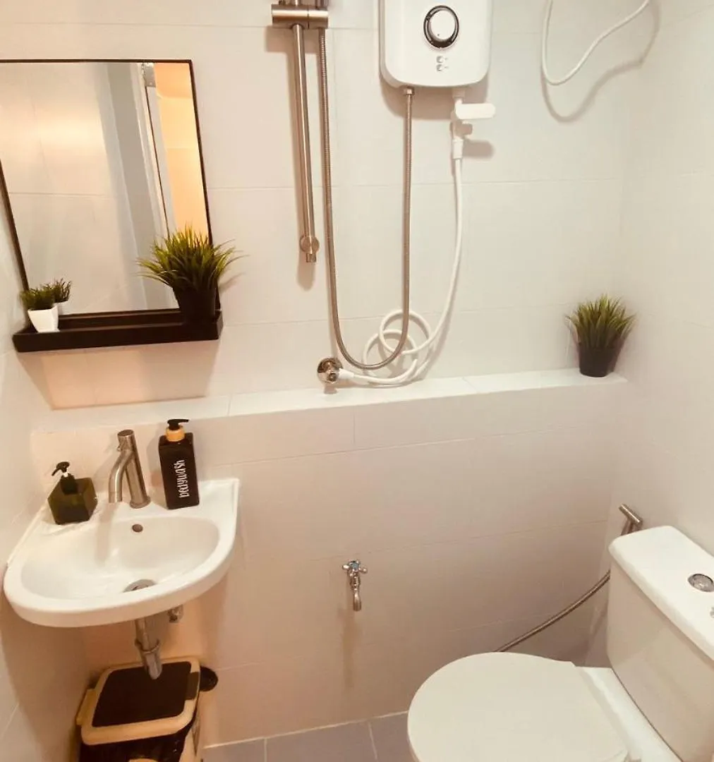Cozyspaciousloft Near Mrt Manila Apartment